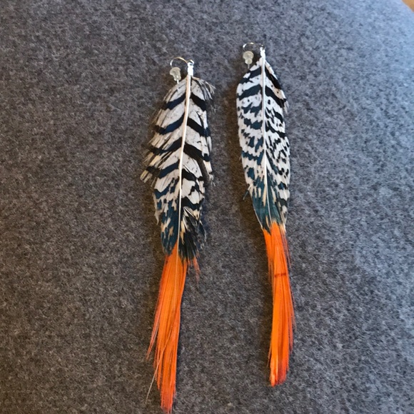 Jewelry - Feather earrings
